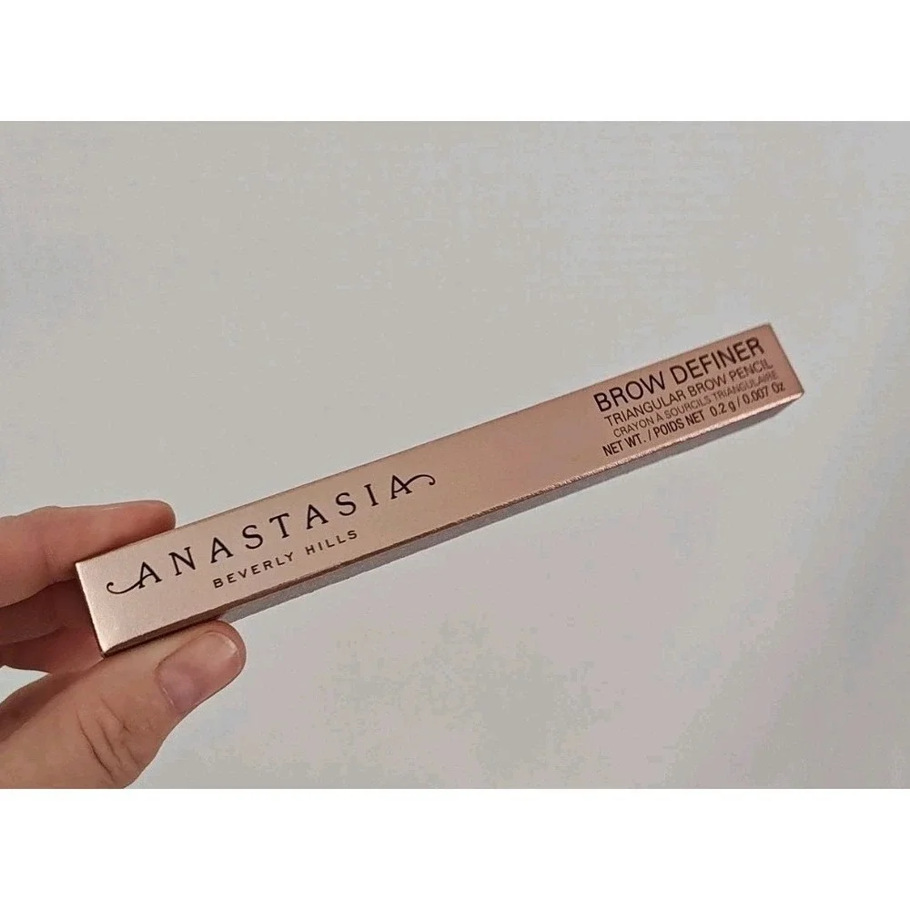 Anastasia Beverly Hills Brow Definer Triangle Tip  Precision Pencil Chocolate‎